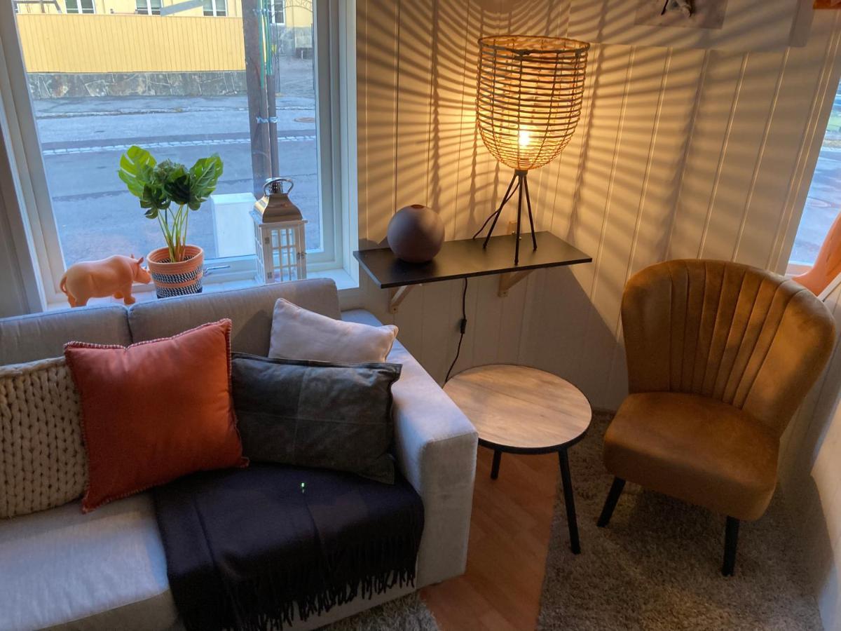 Downtown Historical House With Renovated Apartments 올레순 외부 사진
